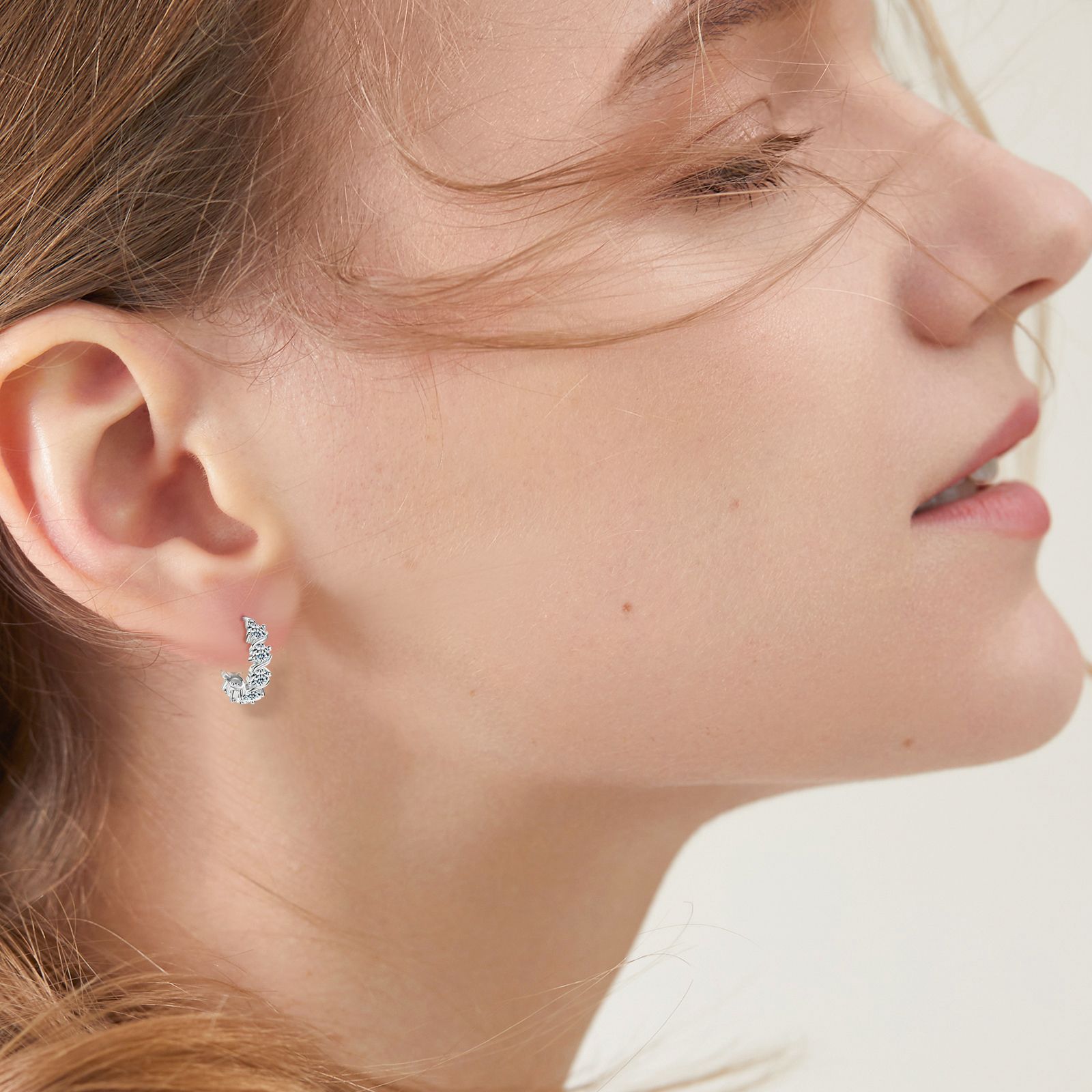 Fashion Personality Diamond Stud Moissanite Earrings