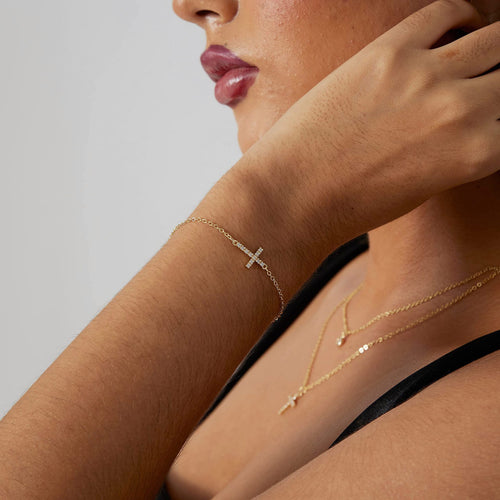 14K Gold Mini Cross Bracelet Fashionable Style